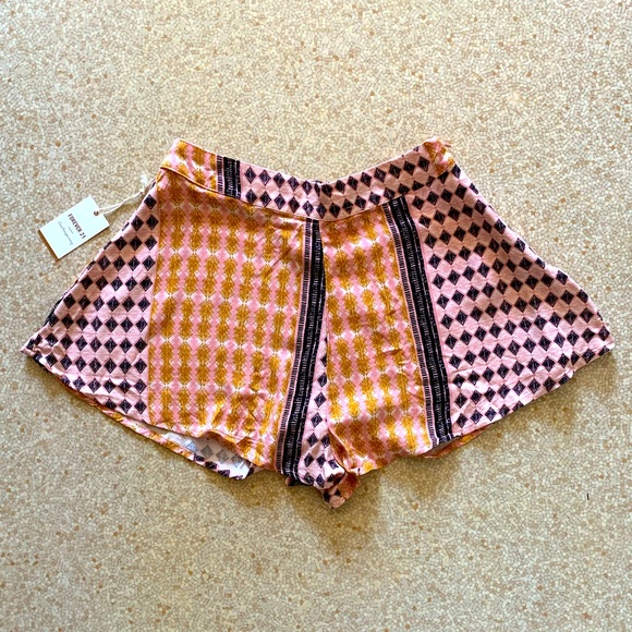 Forever 21 High Waisted Shorts with Zipper - Picture 1 of 7